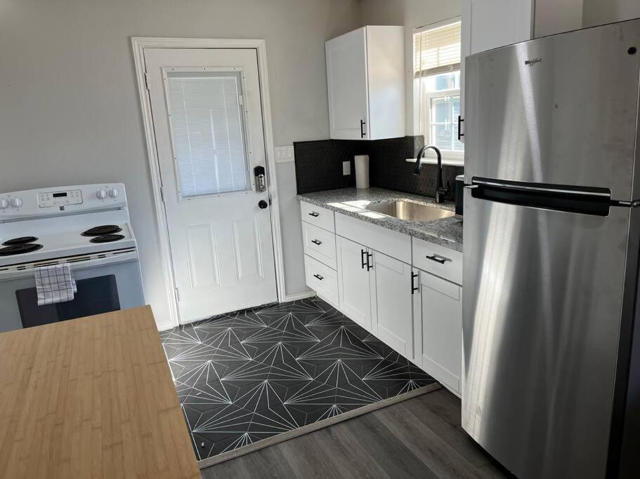 Quaint 1 Bd Close To Downtown Houston Exterior photo