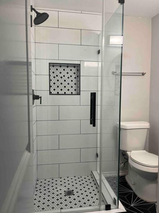 Quaint 1 Bd Close To Downtown Houston Exterior photo